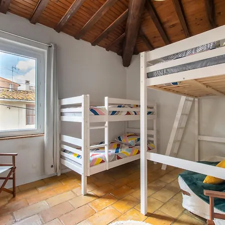 Maison Familiale A 2 Min A Pied De L'institut A Armand Calme Jeux Babyfoot Jacuzzi Proche Vakantiehuis
